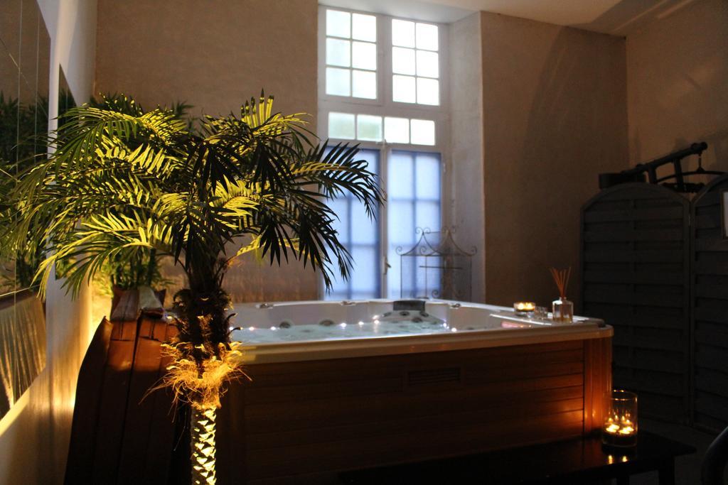 Manoir De La Baronnie Bed & Breakfast Saint-Malo Dış mekan fotoğraf