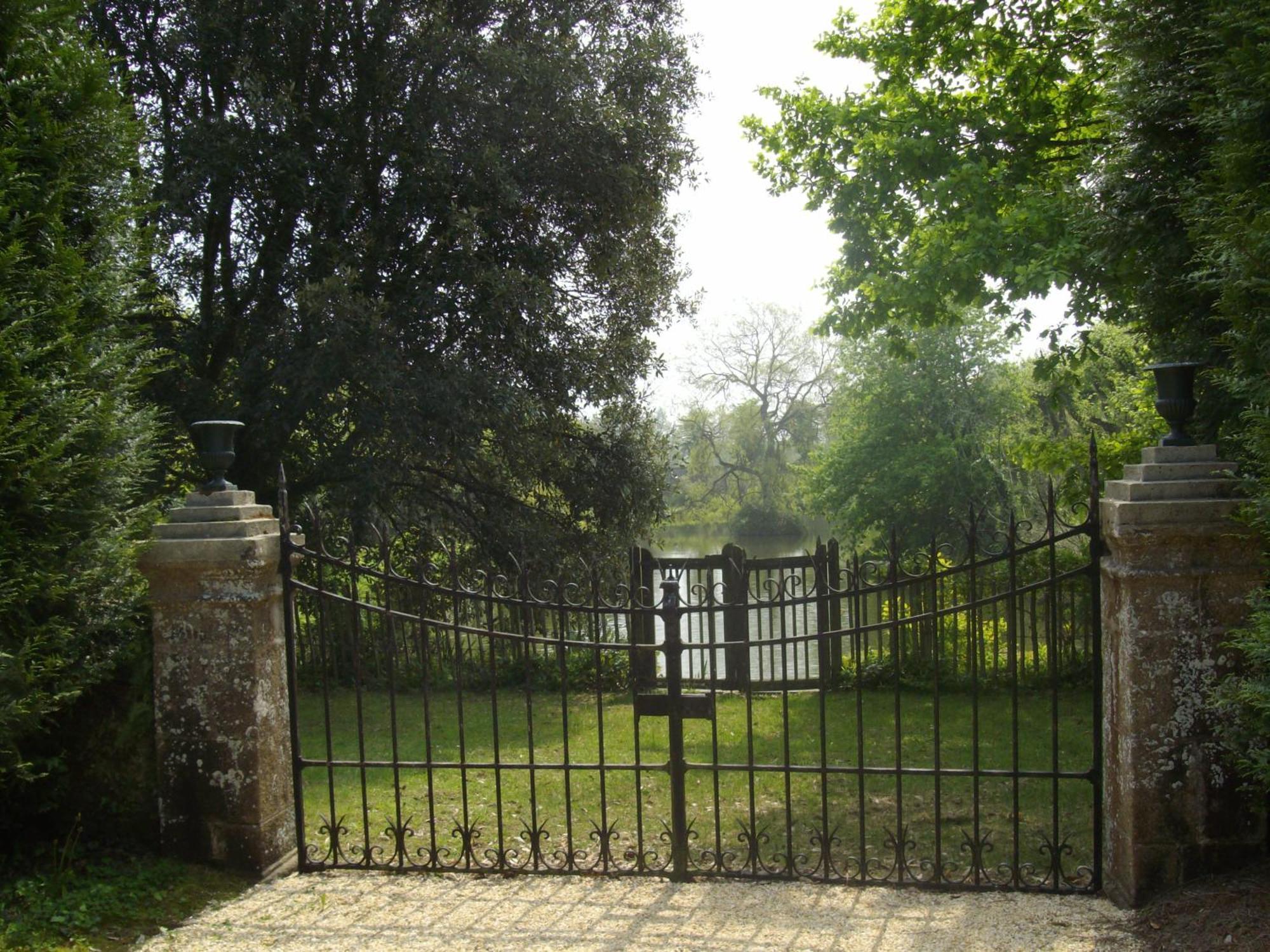 Manoir De La Baronnie Bed & Breakfast Saint-Malo Dış mekan fotoğraf