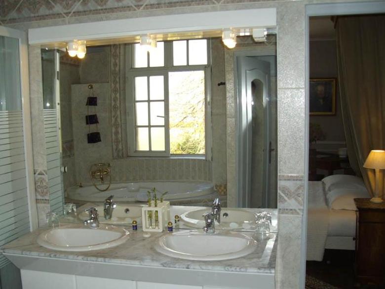 Manoir De La Baronnie Bed & Breakfast Saint-Malo Dış mekan fotoğraf